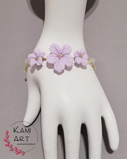 Liliana - pastelowo fioletowa bransoletka damska kwiaty (1)