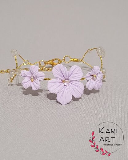 Liliana - pastelowo fioletowa bransoletka damska kwiaty (3)