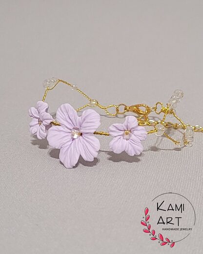 Liliana - pastelowo fioletowa bransoletka damska kwiaty (4)